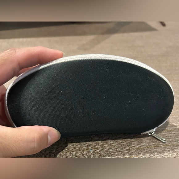 Taylor Swift Sunglasses CASE ONLY! - Picture 2 of 4
